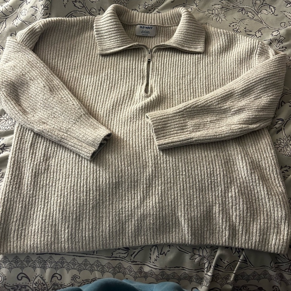 Cream Old Navy quarter zip sweater #winterknits